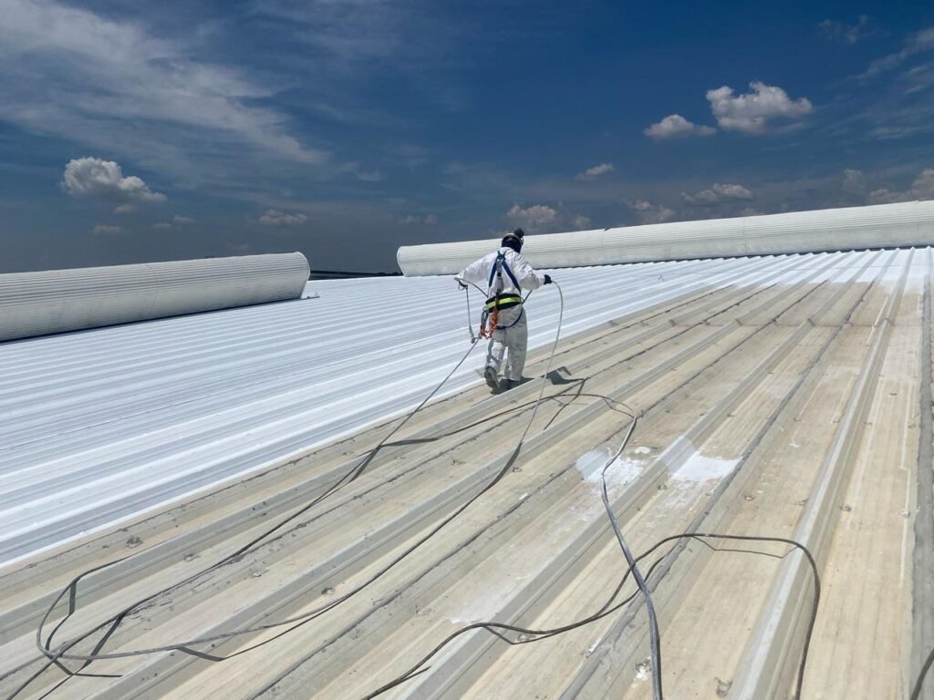 Eficiência Térmica e Impermeabilização em Centros de Distribuição